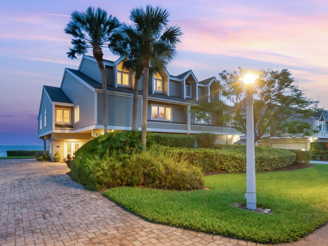 26 Tidy Island Blvd., Bradenton, FL 34210