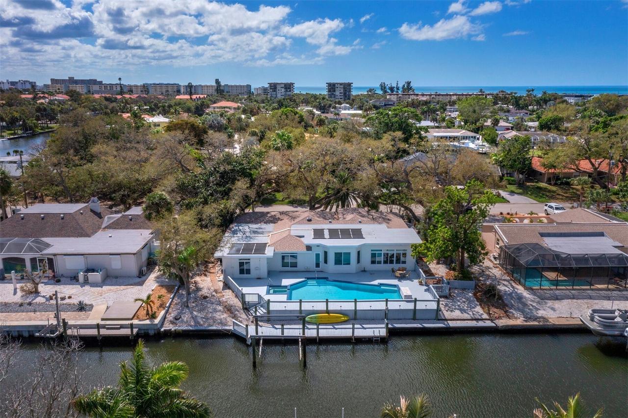 951 Contento St. St., Siesta Key, FL 34242