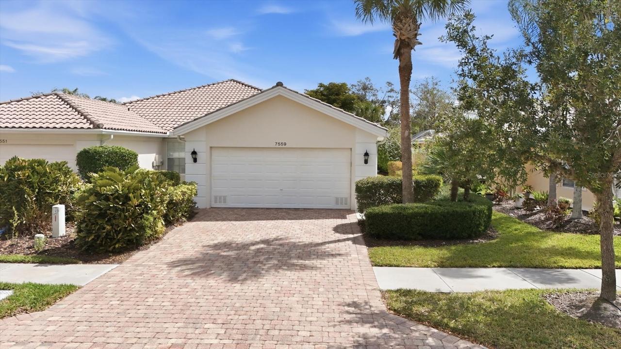 7559 Quinto Dr., Sarasota, FL 34238