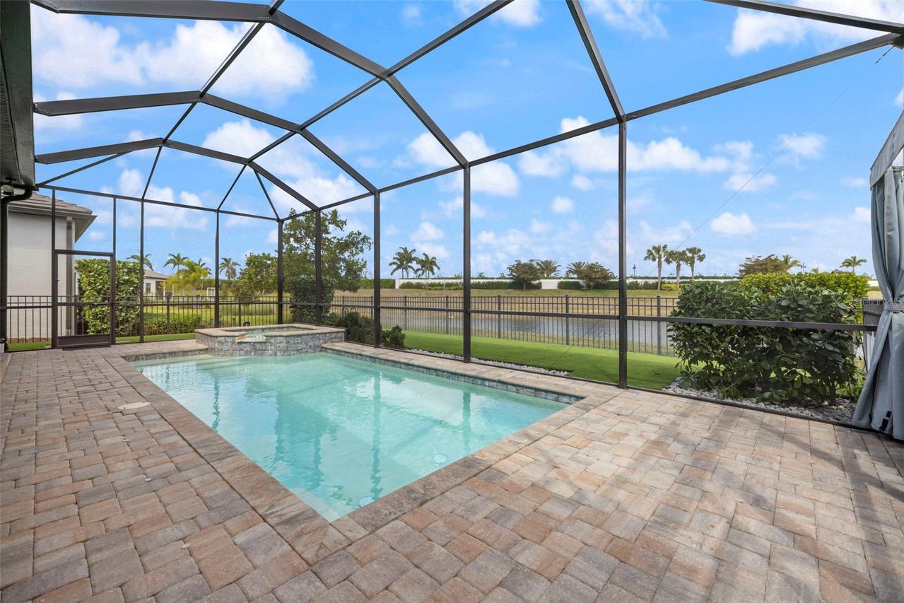 6266 Crested Eagle Ln., Nokomis, FL 34275