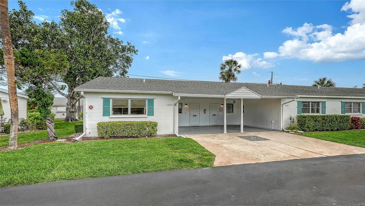 2221 Orange Blossom Ln., Bradenton, FL 34207