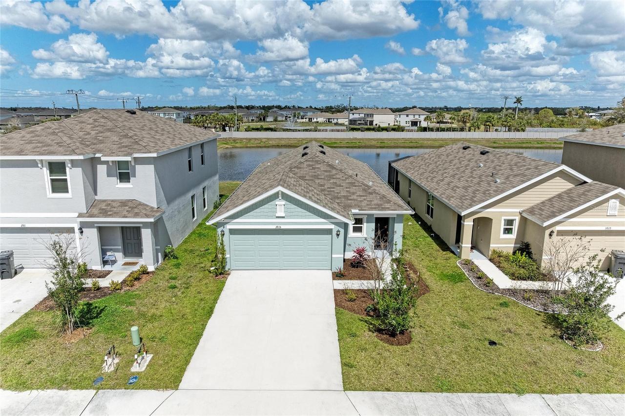 3915 Direct Green Pl., Bradenton, FL 34208