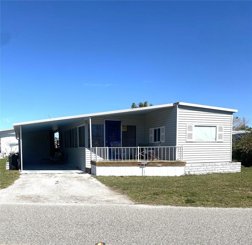 2207 69th Ave., Bradenton, FL 34207
