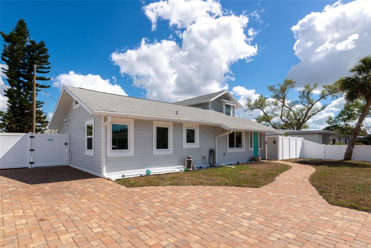 1219 65th St., Bradenton, FL 34209