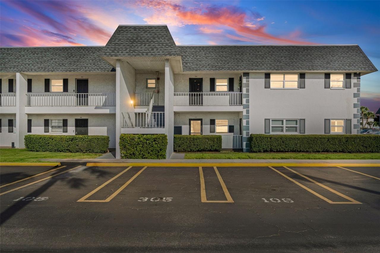 4705 5th St. #305, Bradenton, FL 34207