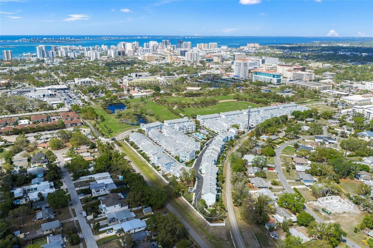459 Wingfield Dr., Sarasota, FL 34237