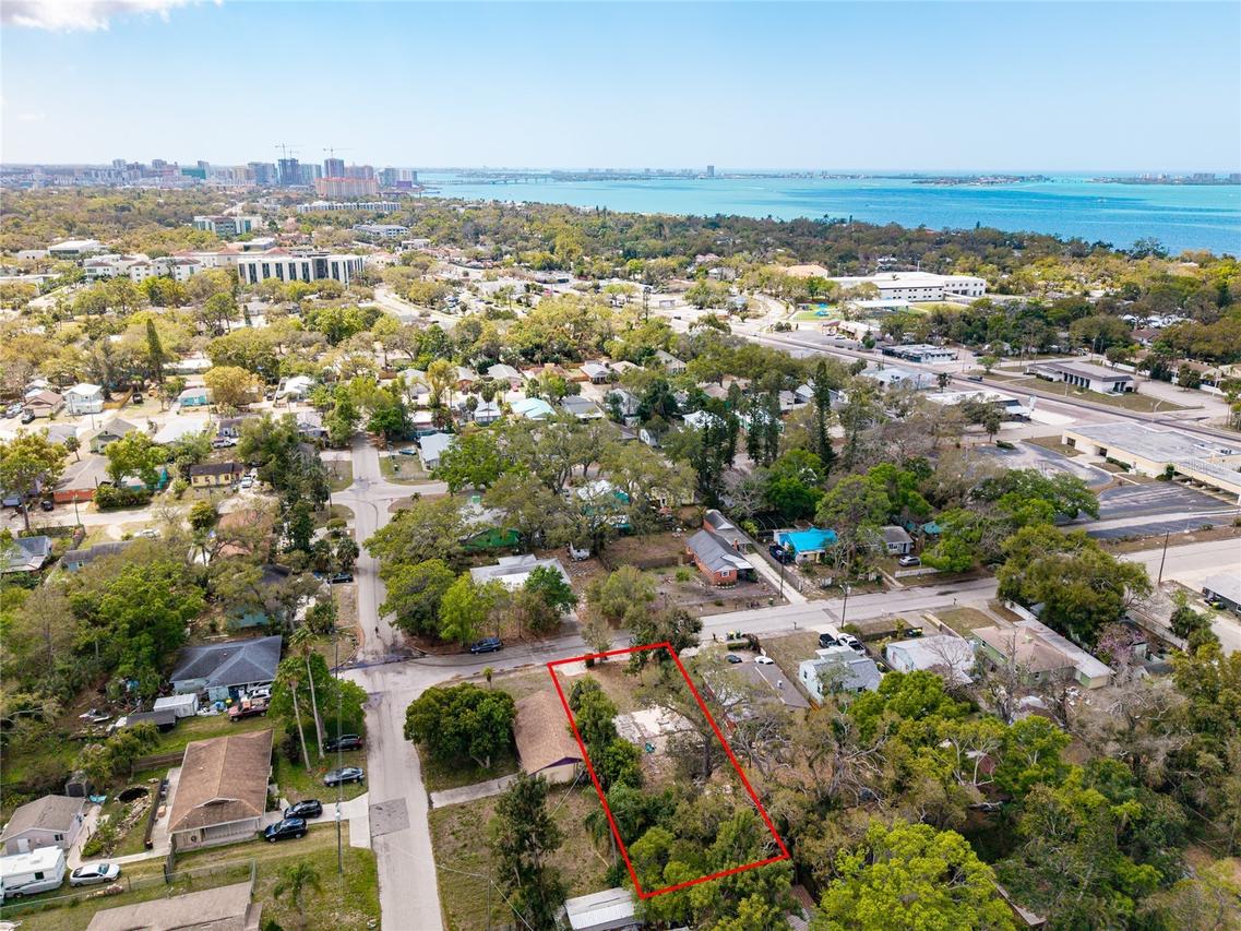 1107 Putnam Dr., Sarasota, FL 34234