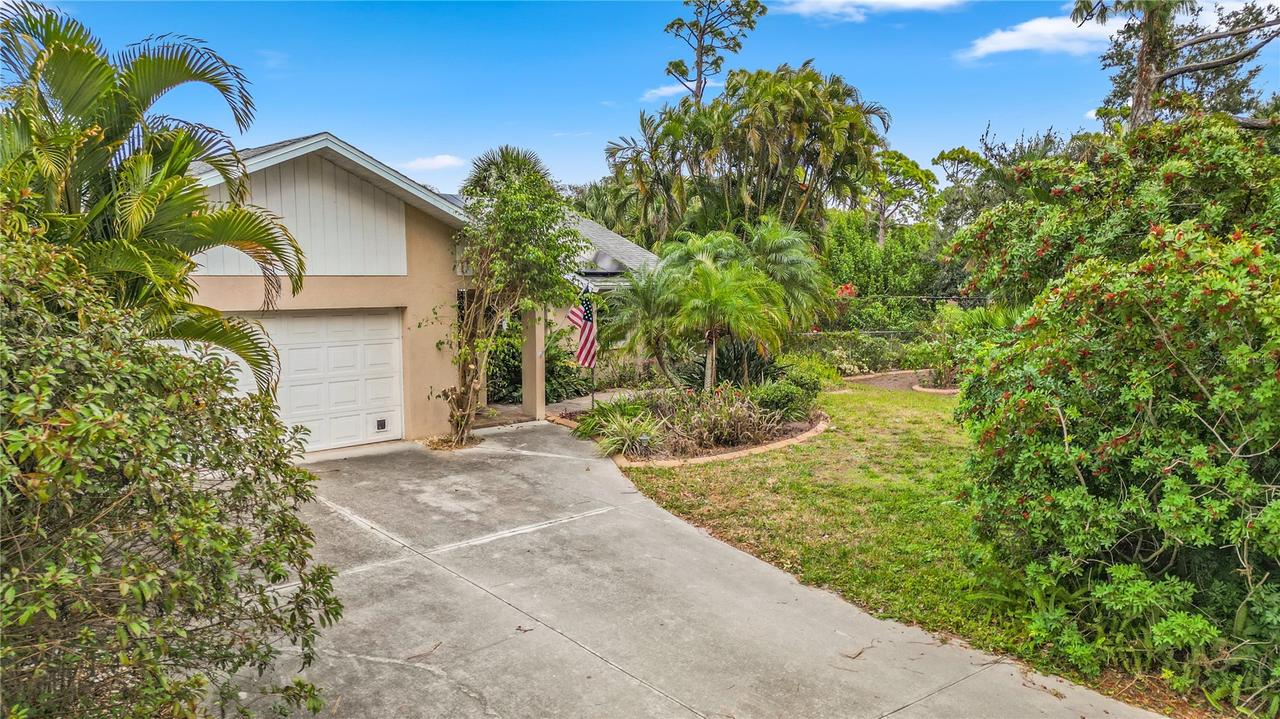 2141 Cordes St., Osprey, FL 34229
