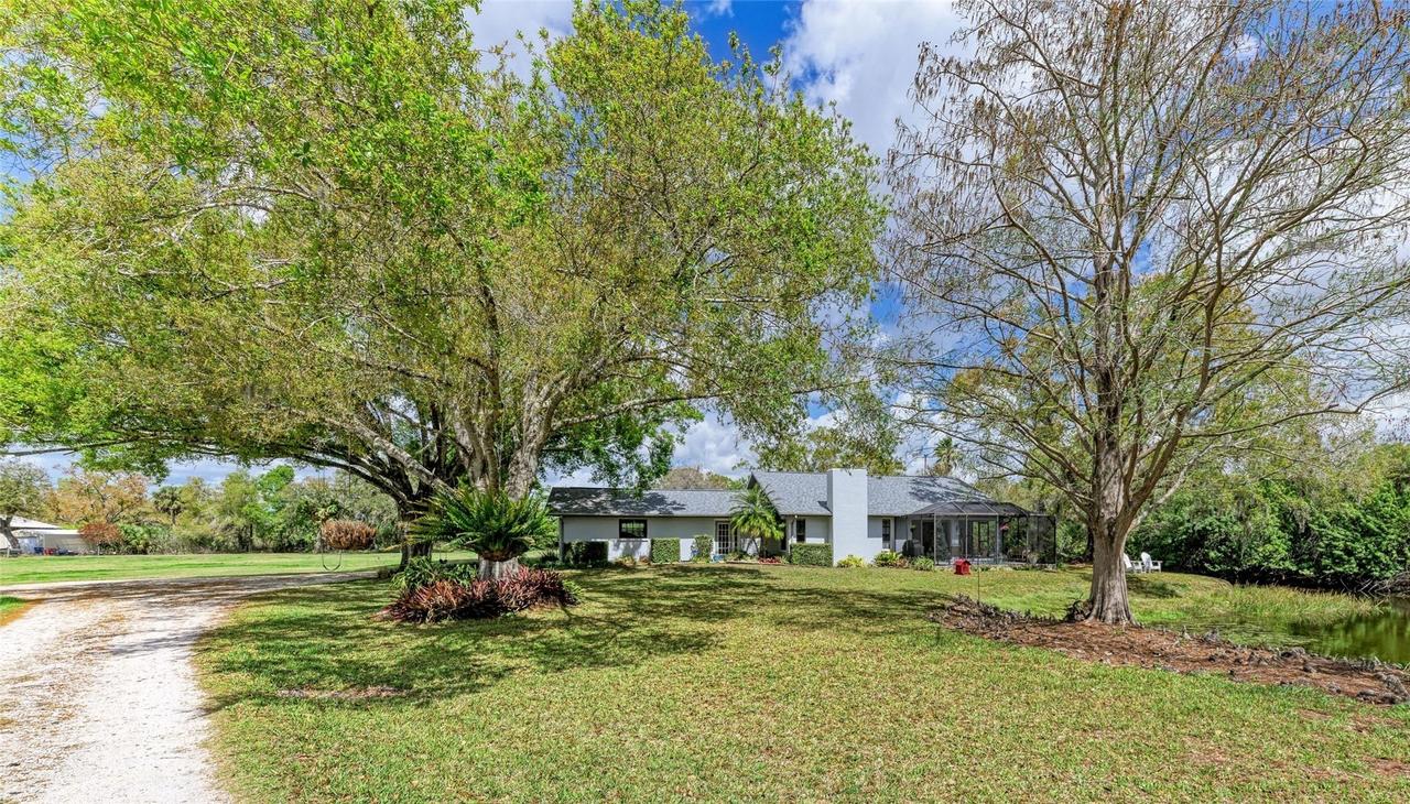 4609 44th Ave., Bradenton, FL 34203