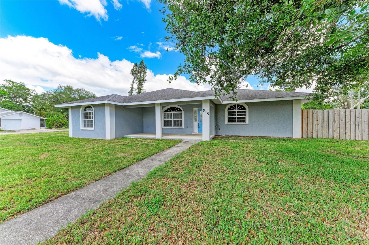 515 75th St., Bradenton, FL 34209