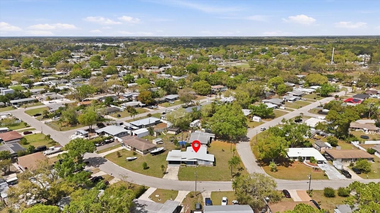 3727 Dover Dr., Sarasota, FL 34235