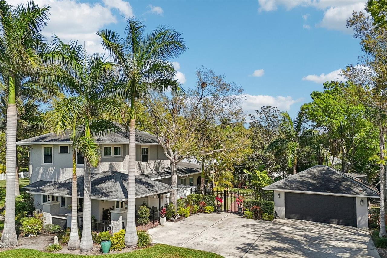 207 23rd St., Bradenton, FL 34205