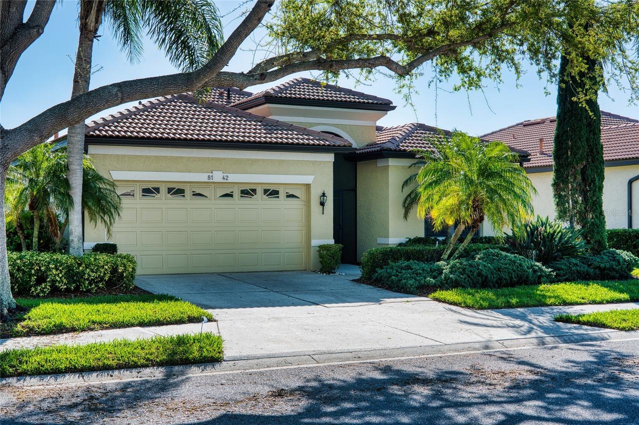 8142 Stirling Falls Cir., Sarasota, FL 34243