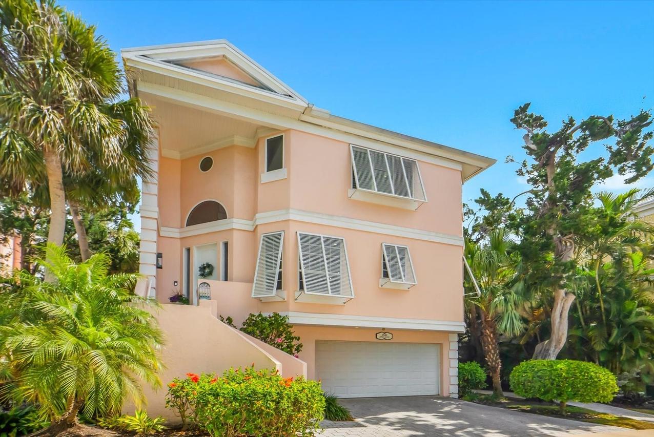 3941 Hamilton Club Cir. #9, Sarasota, FL 34242
