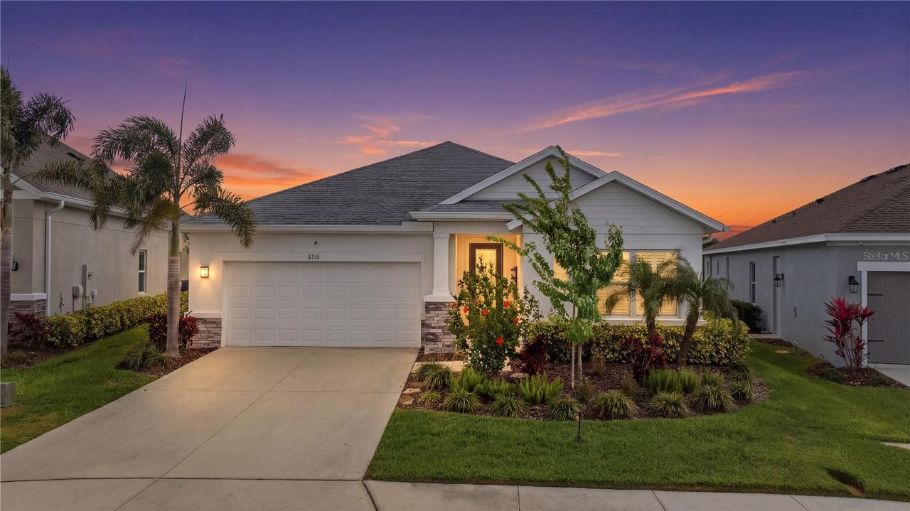 8518 Arrow Creek Dr., Parrish, FL 34219