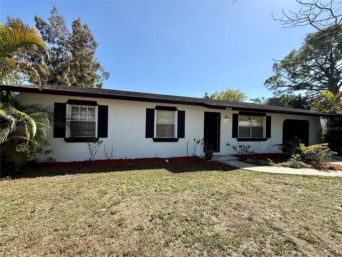 4918 Gold Trees Way, Sarasota, FL 34232