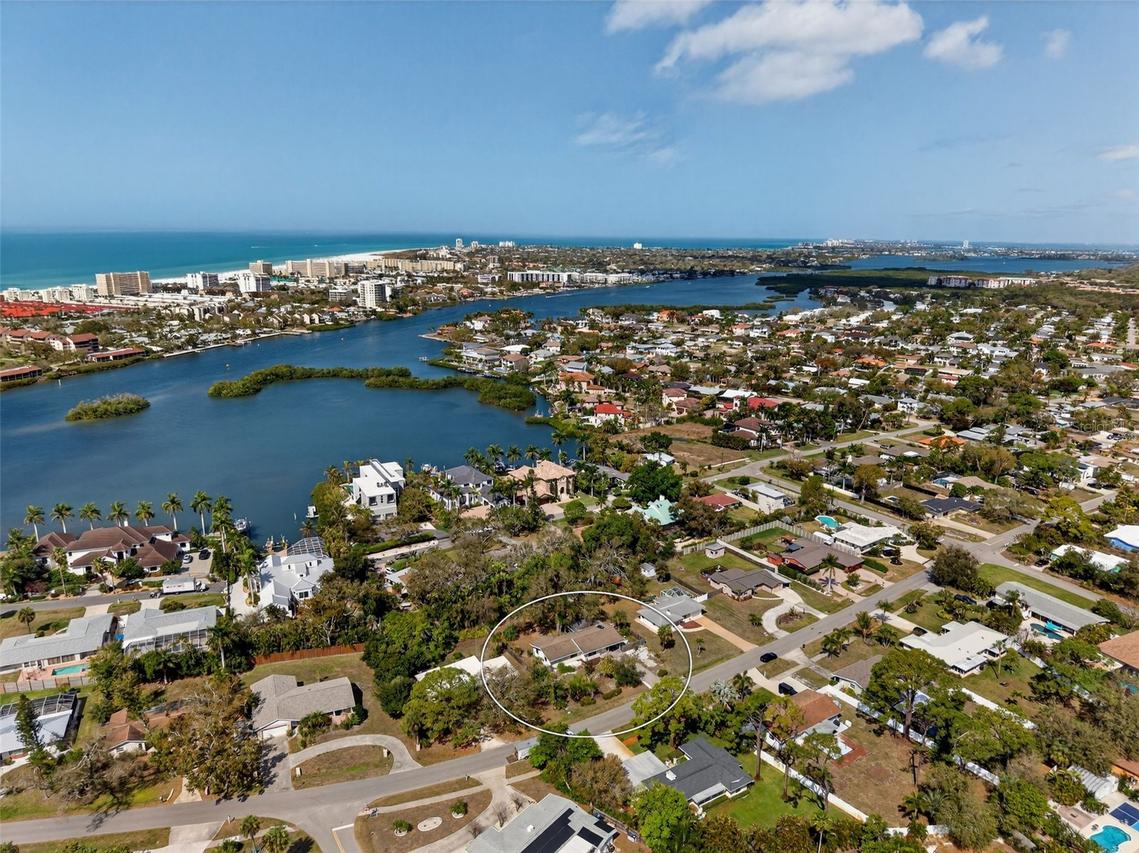 6338 Beechwood Ave., Sarasota, FL 34231