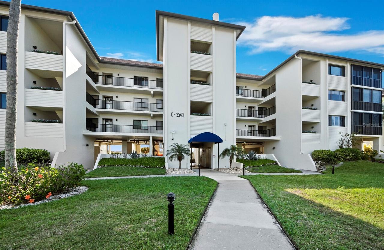 3540 Gulf Of Mexico Dr. #102, Longboat Key, FL 34228