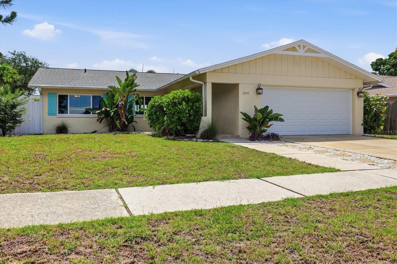 6579 Mauna Loa Blvd., Sarasota, FL 34241