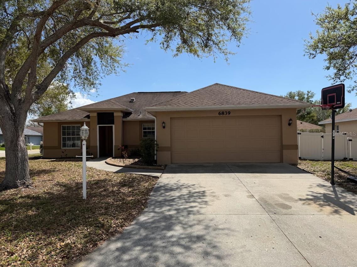 6839 34th Ave., Palmetto, FL 34221