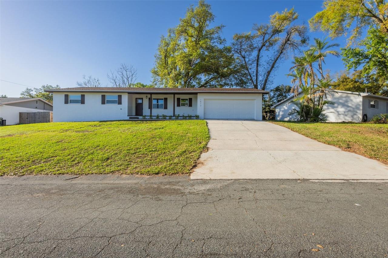 1517 Hallam Ct., Lakeland, FL 33813