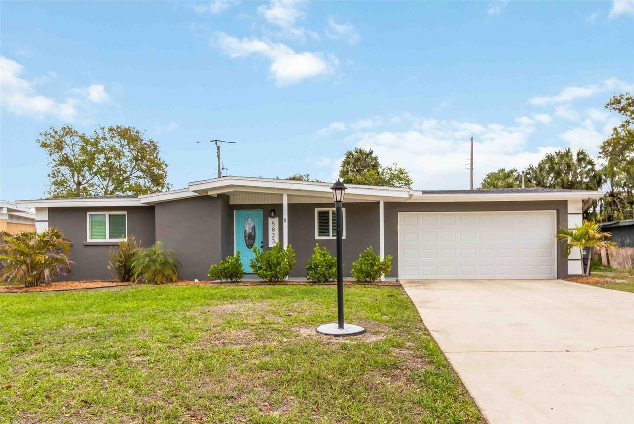 5823 22nd St., Bradenton, FL 34207