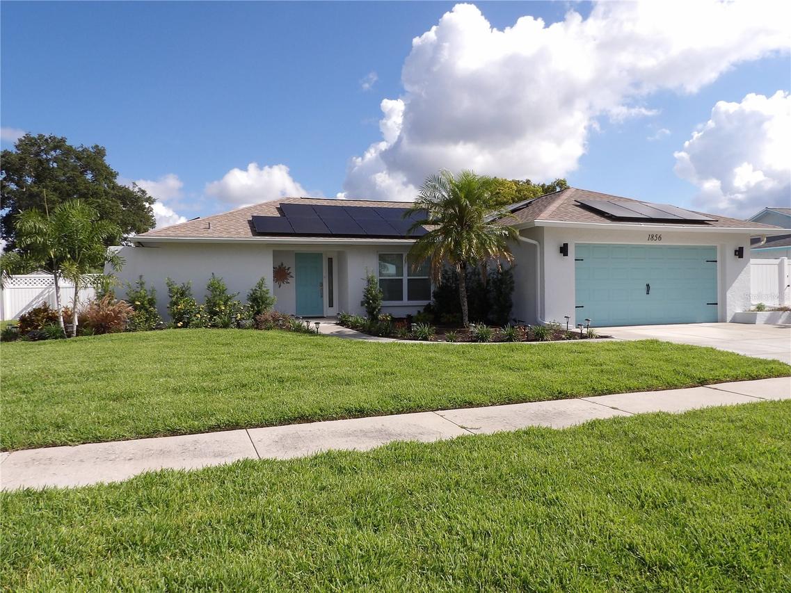 1856 Woodhaven Cir., Sarasota, FL 34232