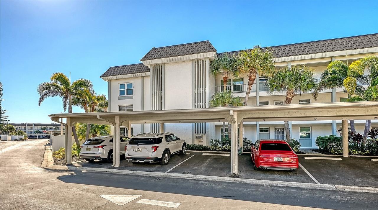 4380 Exeter Dr. #101, Longboat Key, FL 34228