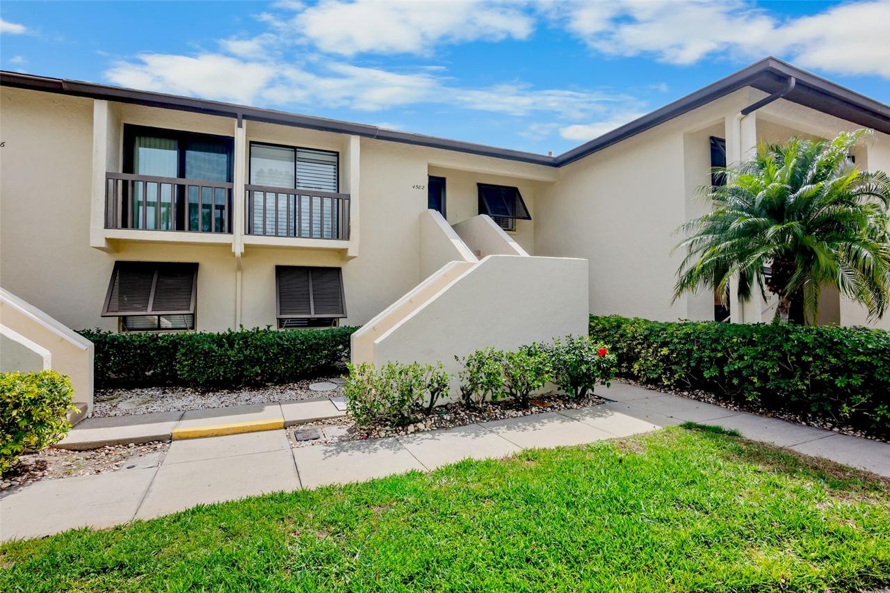 4582 Longwater #62, Sarasota, FL 34235