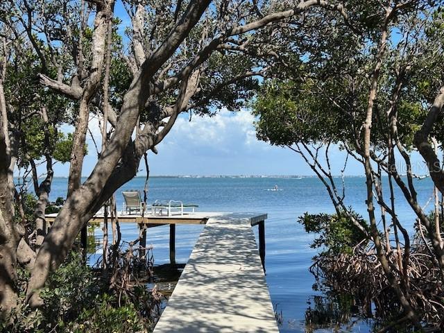 5422 Sandhamn Pl., Longboat Key, FL 34228