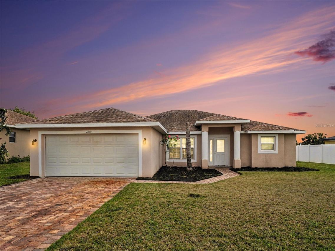 2305 14th St., Palmetto, FL 34221