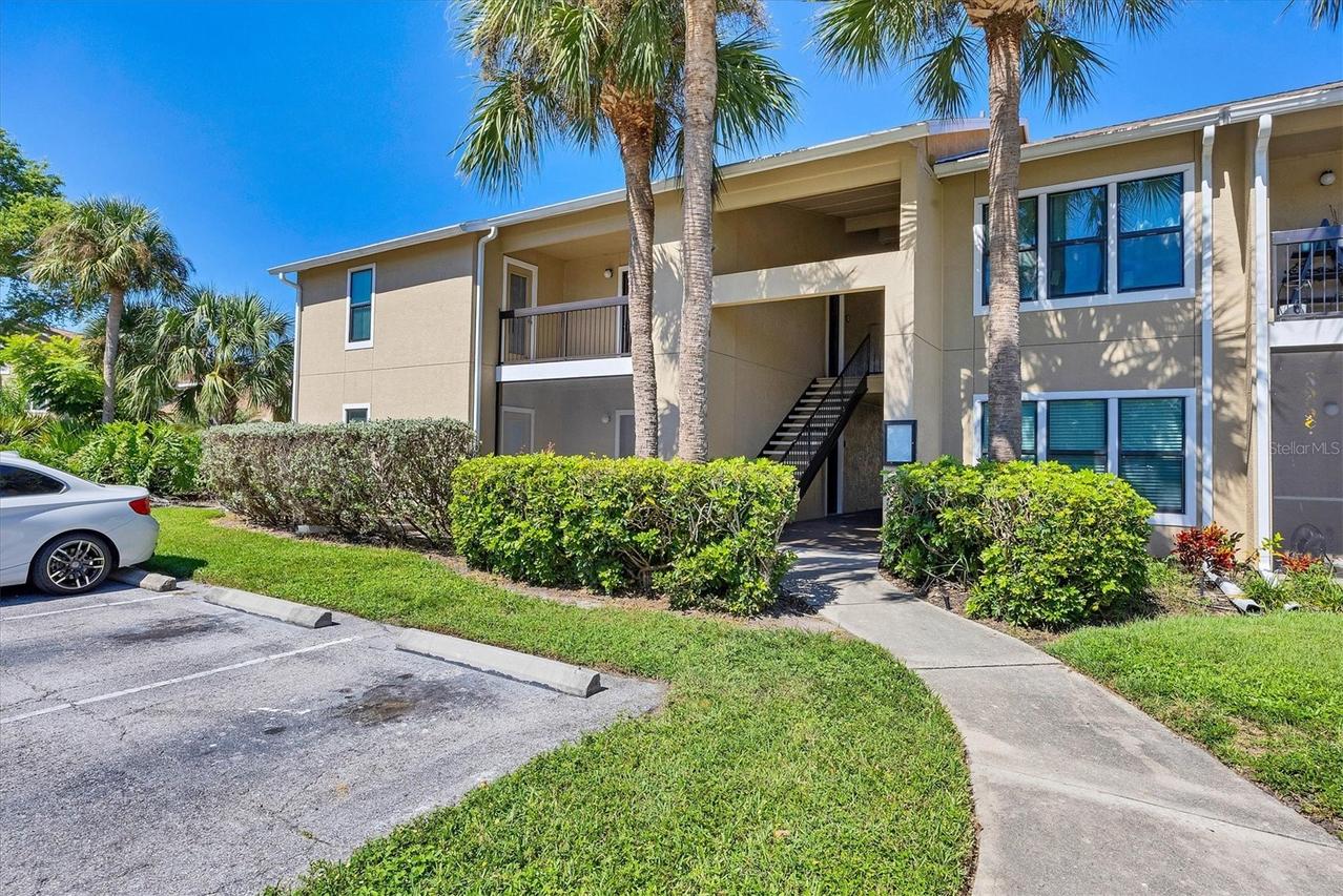 4008 Crockers Lake Blvd. #11, Sarasota, FL 34238