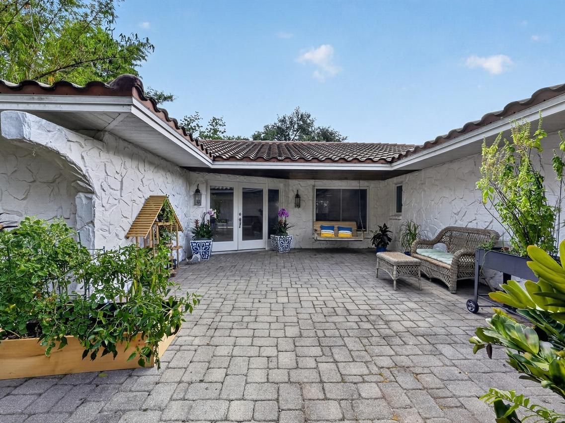 7311 Proctor Rd., Sarasota, FL 34241