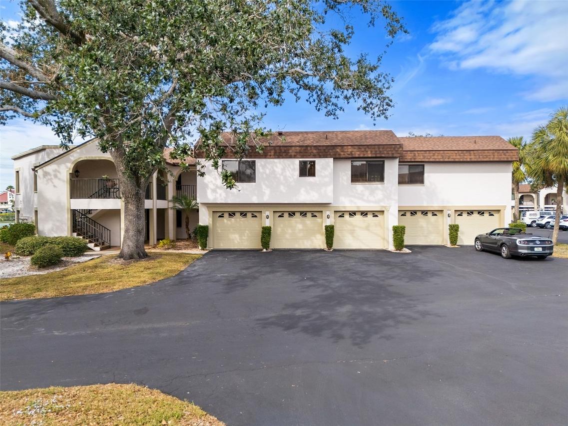 808 Capri Isles Blvd. #216, Venice, FL 34292