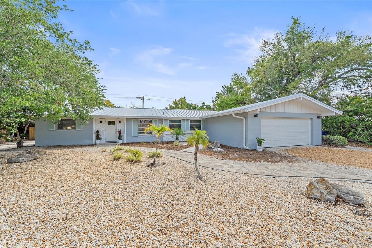 611 Venice Ln., Sarasota, FL 34242