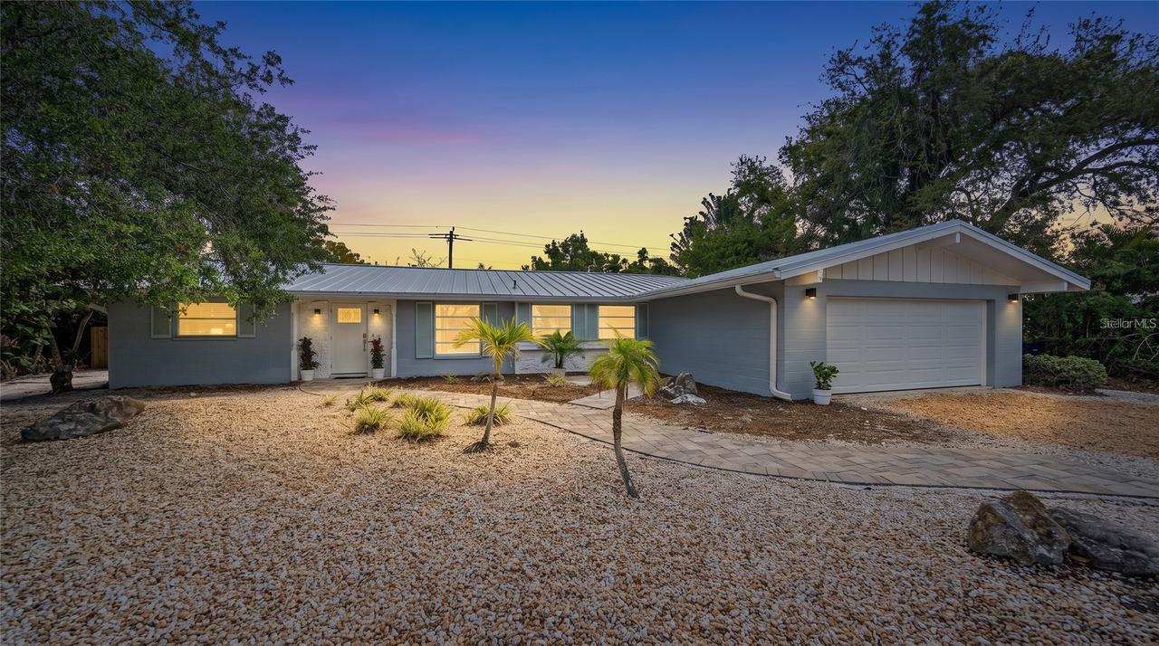 611 Venice Ln., Sarasota, FL 34242