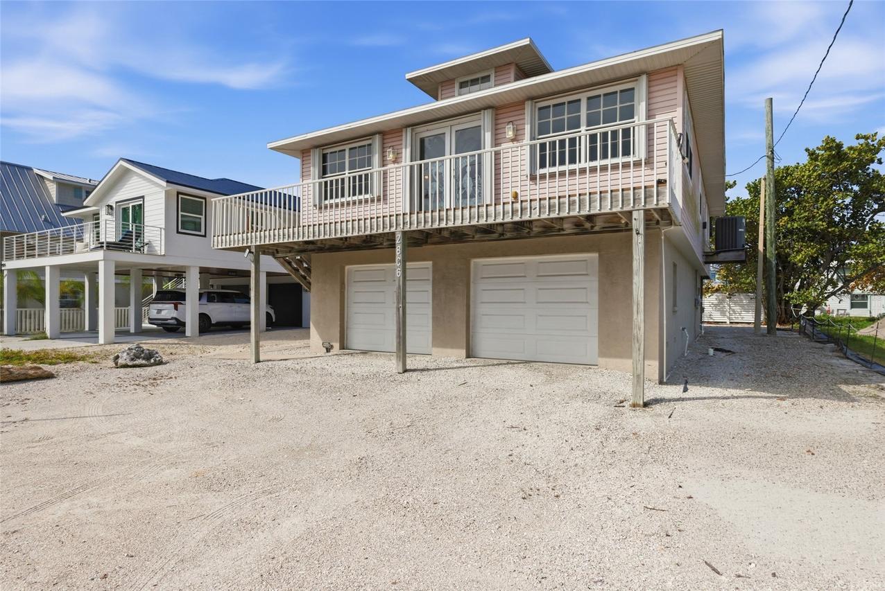 2806 Gulf Dr., Holmes Beach, FL 34217