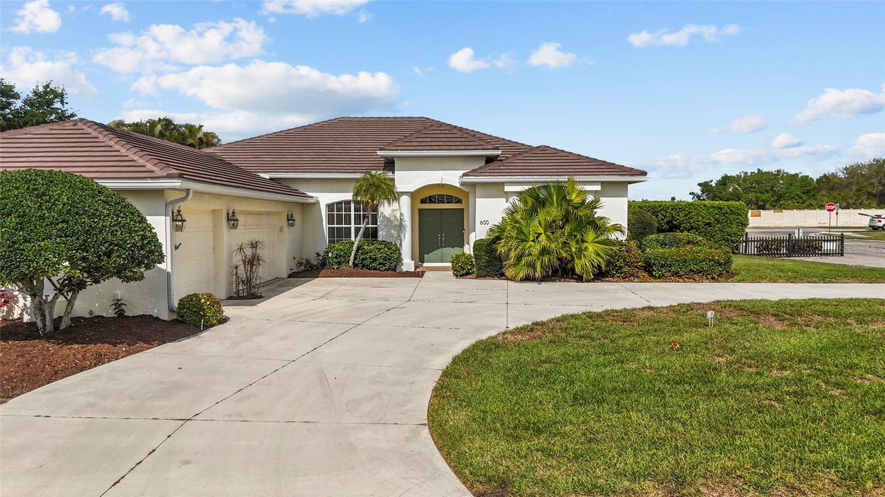 600 Cockatoo Cir., Venice, FL 34285