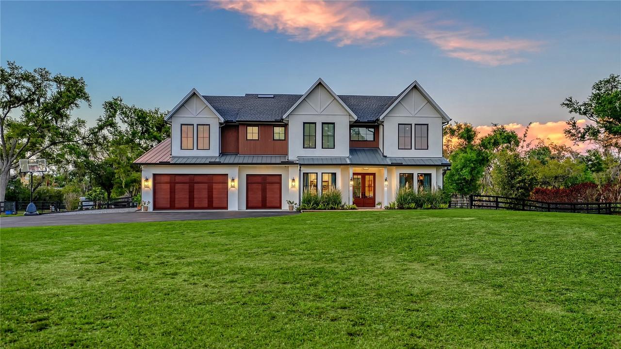 7022 Saddle Creek Cir., Sarasota, FL 34241