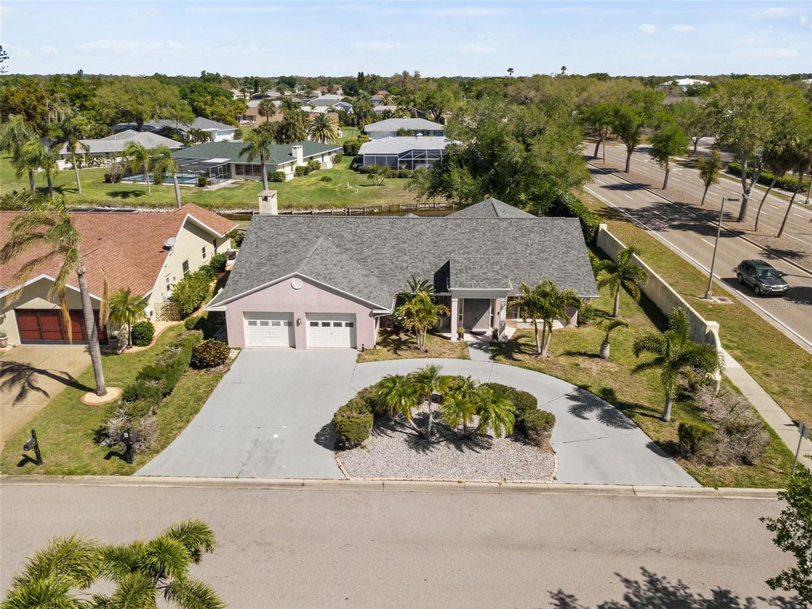1009 Kings Ct., Venice, FL 34293