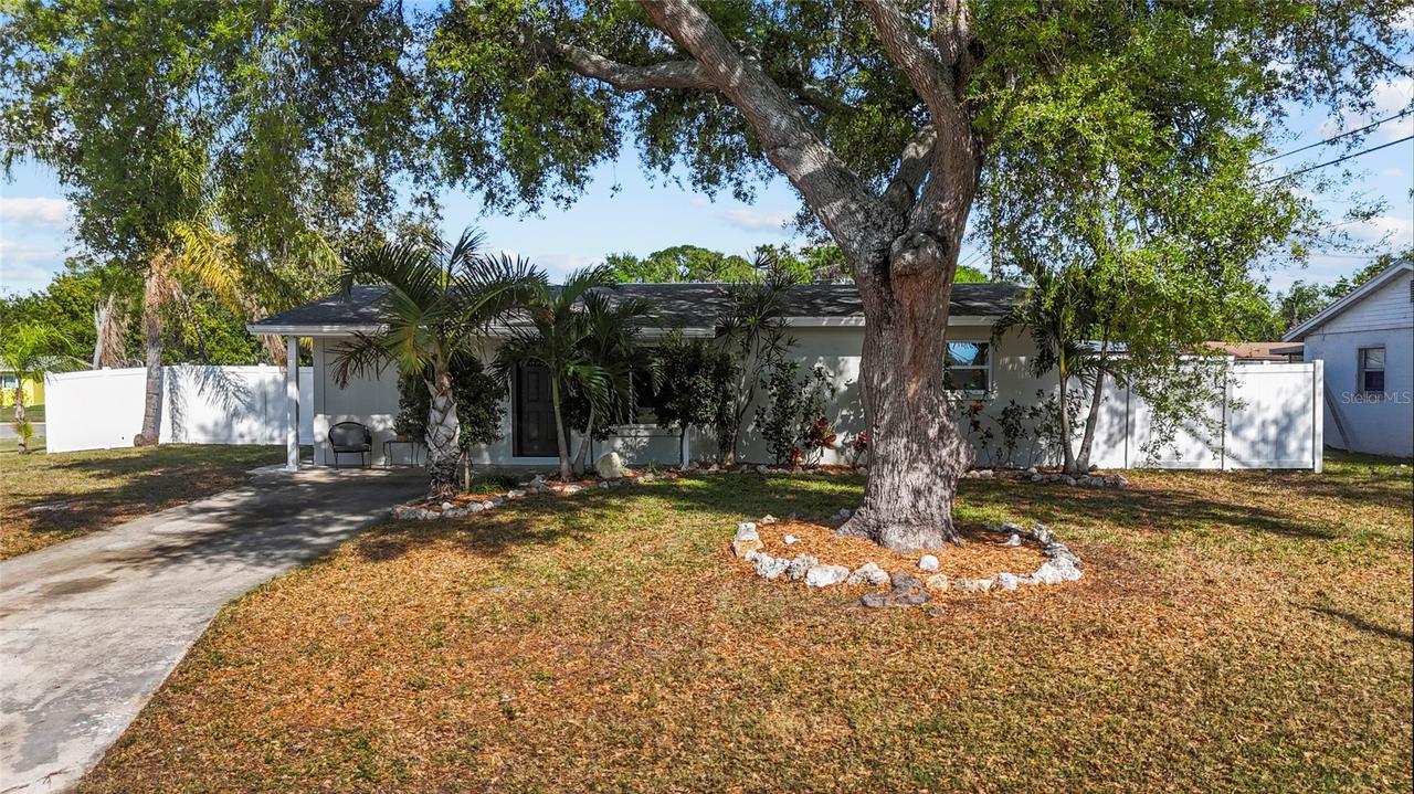 4003 36th St., Bradenton, FL 34205