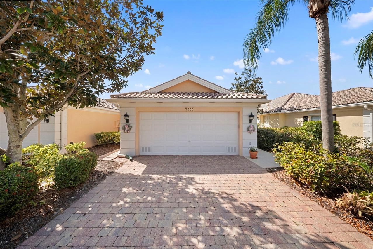 5566 Modena Pl., Sarasota, FL 34238
