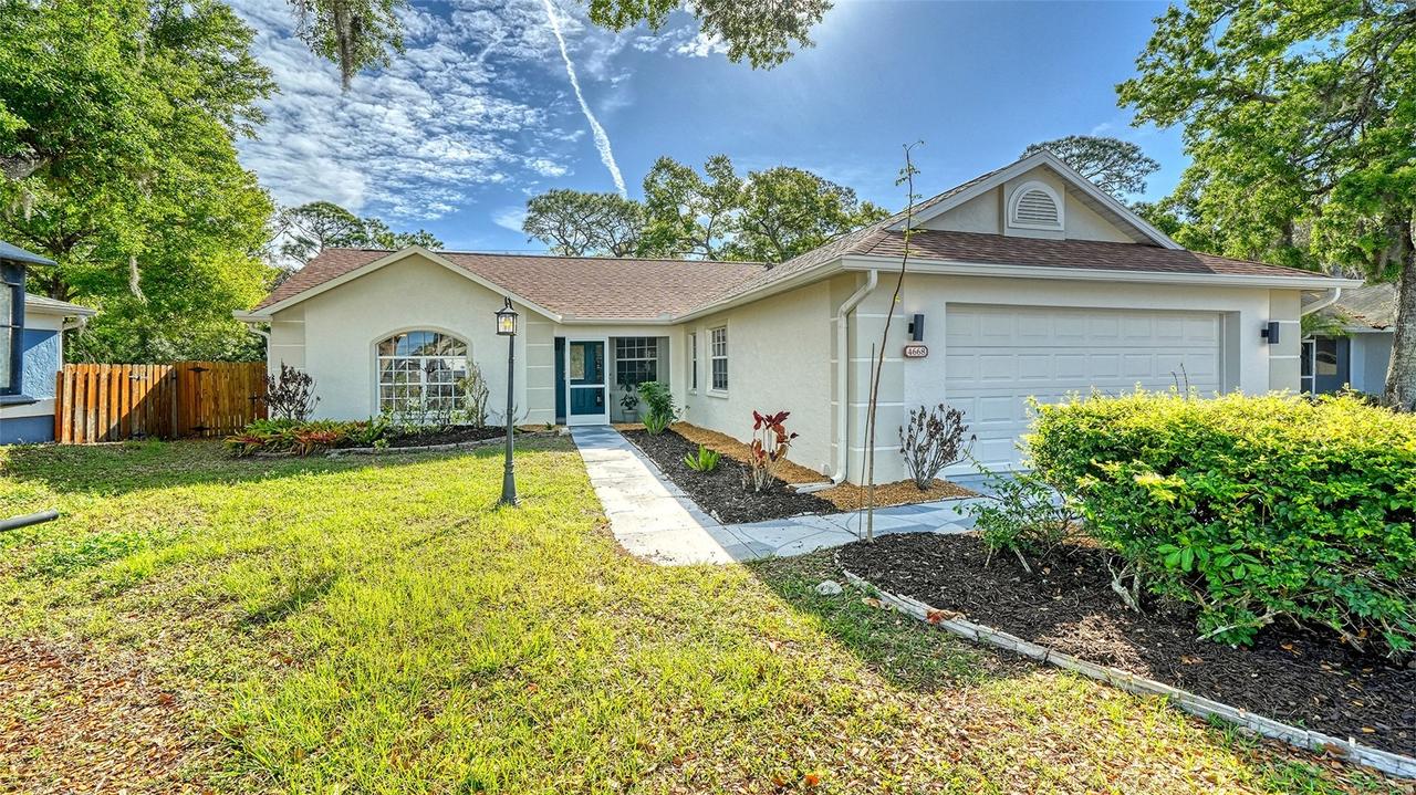 4668 Hamlets Grove Dr., Sarasota, FL 34235