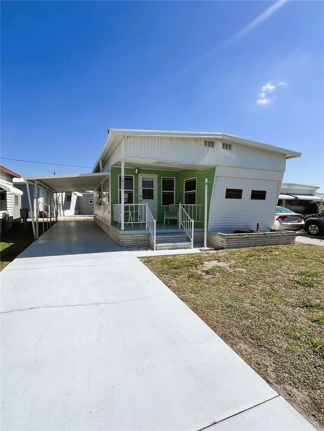 1805 Pennsylvania Ave., Bradenton, FL 34207