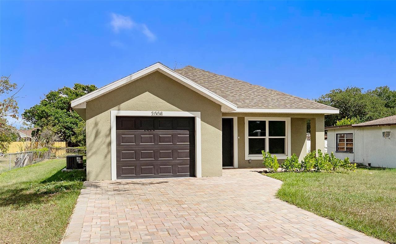 2008 2nd Ave., Palmetto, FL 34221