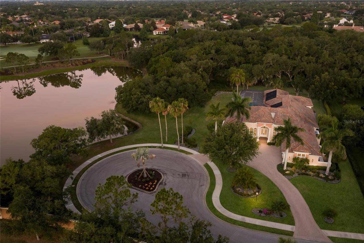 13718 Matanzas Pl., Lakewood Ranch, FL 34202