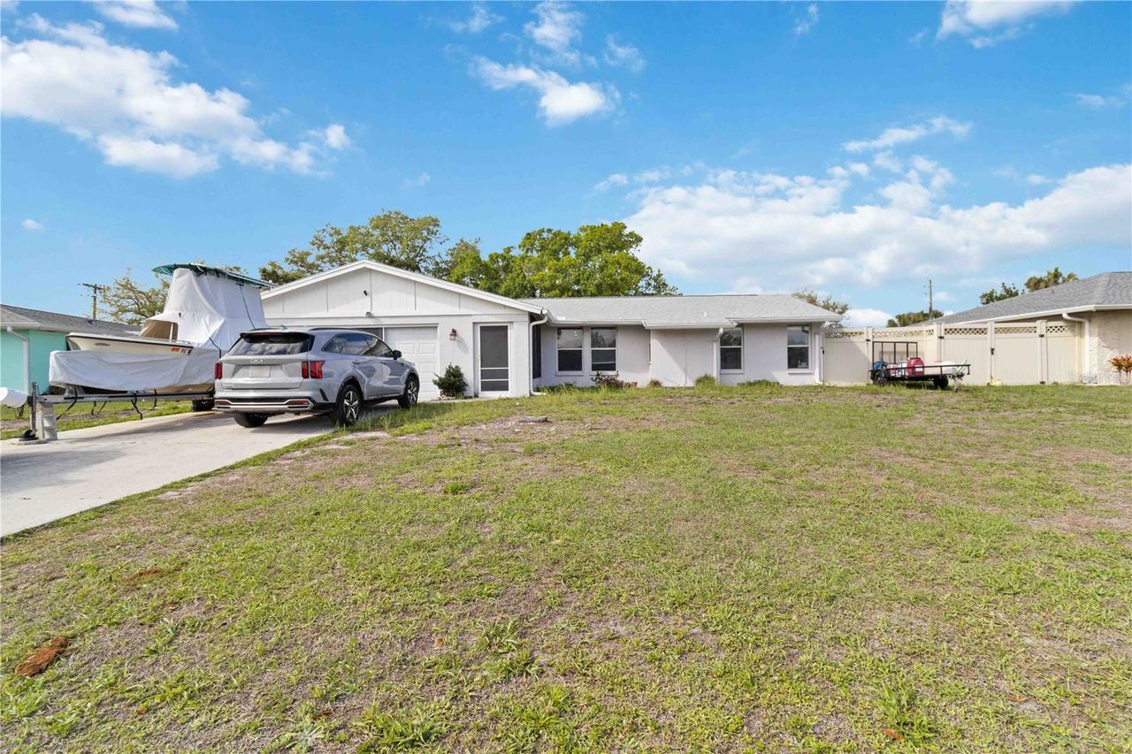 395 Gulf Breeze Blvd., Venice, FL 34293