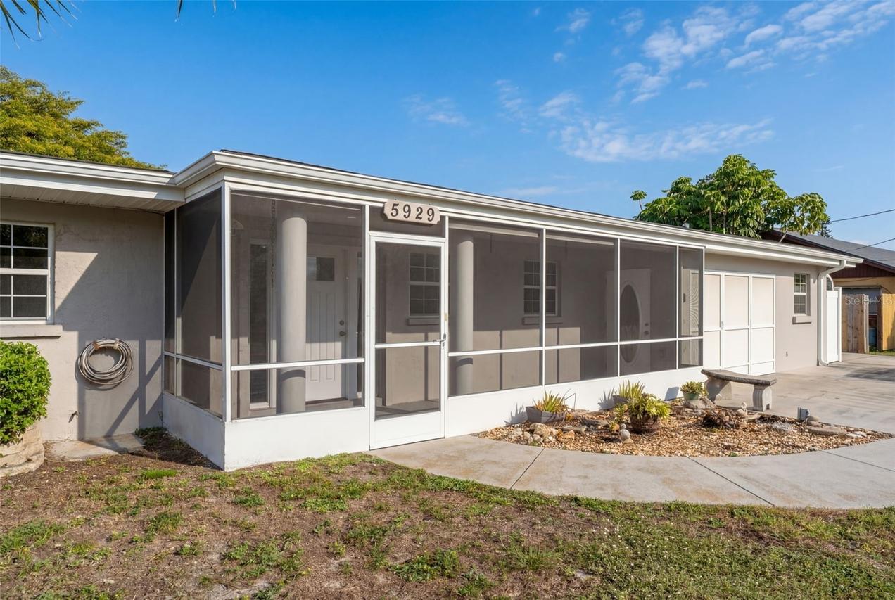5929 Murdock Ave., Sarasota, FL 34231