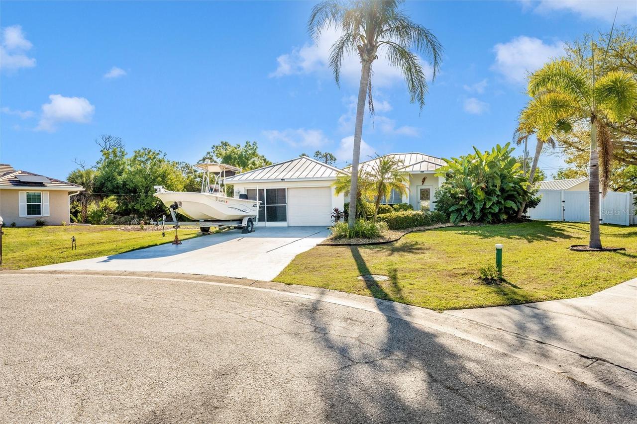 125 Englewood Garden Ct., Englewood, FL 34223