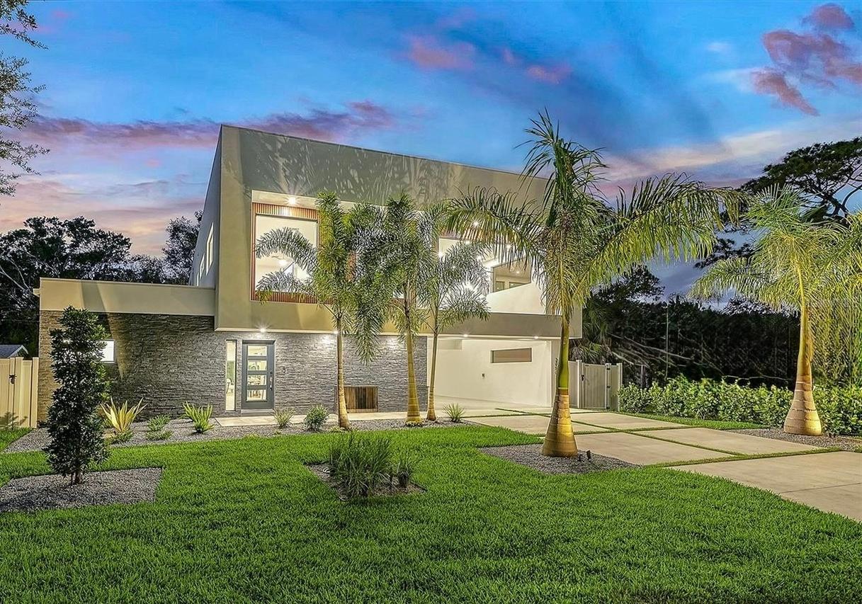 2050 Euclid Ter., Sarasota, FL 34239